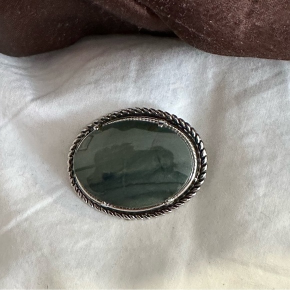 Vintage Moss Agate Silver Tone Brooch Pin - Picture 2 of 3